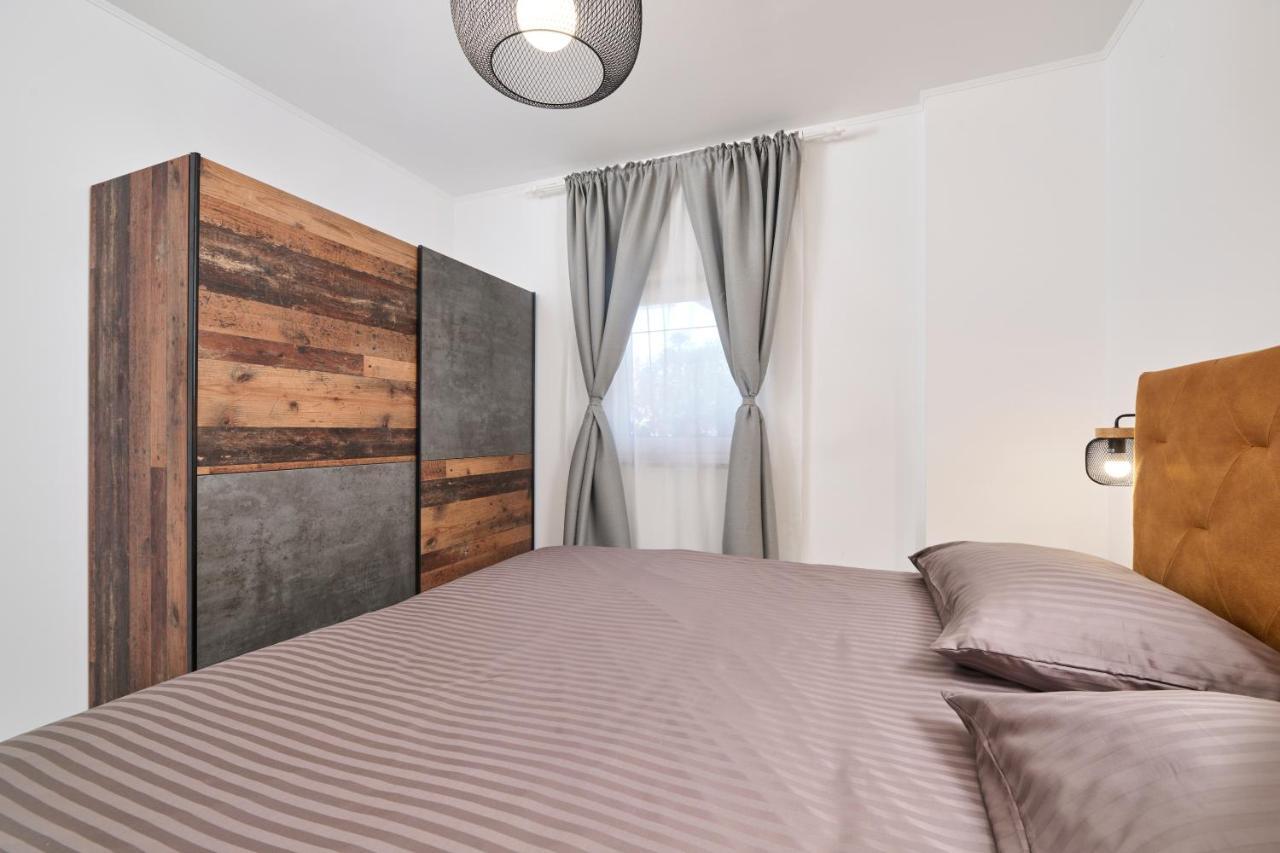 Apartments Dolcea Умаг Экстерьер фото